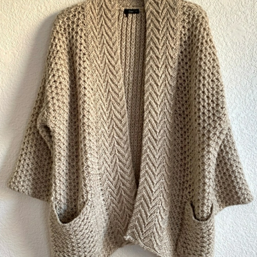 Dex 1963 ( Anthropologie )Beige Oversized Chunky Cardigan Women's XS